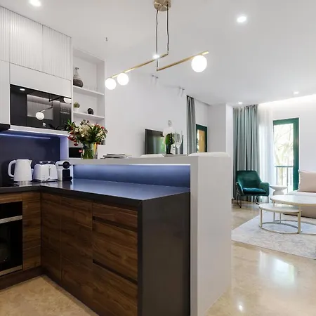 Luxury Blue Coast Seaside Retreat Lägenhet