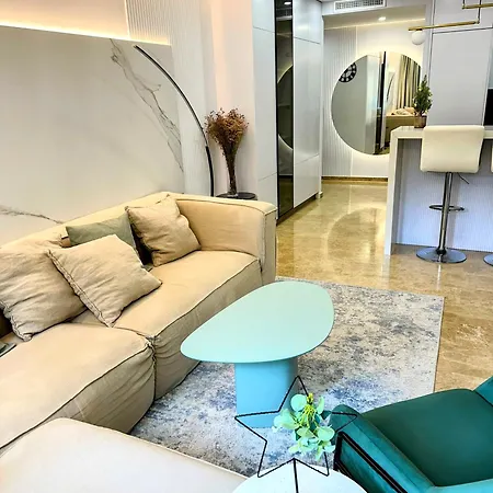 Luxury Blue Coast Seaside Retreat Lägenhet