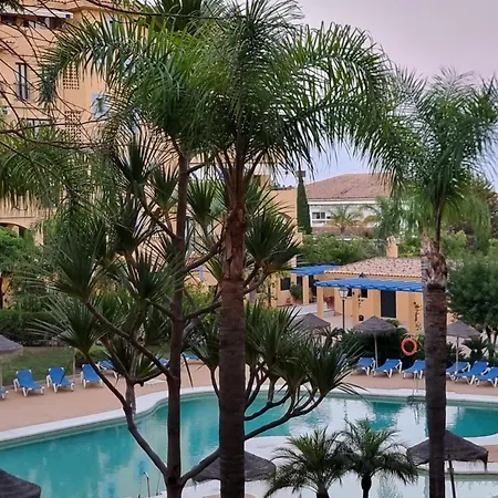 Luxury Blue Coast Seaside Retreat Apartament