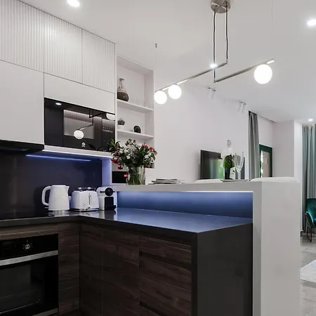 Luxury Blue Coast Seaside Retreat